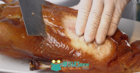 超清4K演示片北京烤鸭品尝海鲜美食龙虾蒸鱼满汉全席高清视频素材