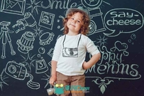 儿童摄影师风格T恤展示PSD模板little-photographers-tshirt-mockup-